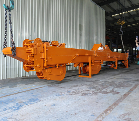 ثلاثة أقسام تلسكوبية ذراع مضخة الخرسانة حفارة طويلة تصل إلى CAT Hitachi Kobelco