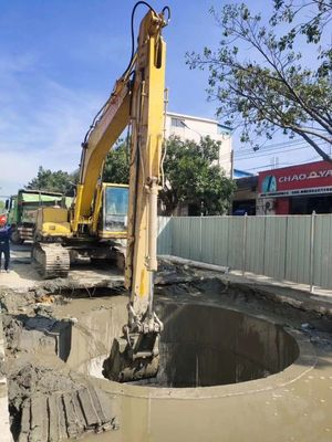 أداء الحفر القوي الحفرة الذراع المنزلقة SH240 لمترو الأنفاق 24T مع الملحقات