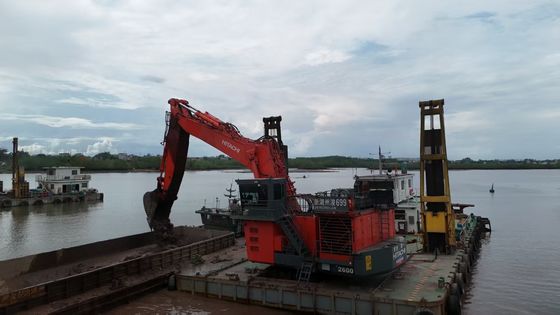 ذراع حفرة ذراع طويلة مع دلو وسيلندر لـ  KOBELCO هيتاشي